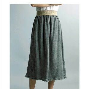 Tempo Paris Grey Linen Gauze MIDI Skirt